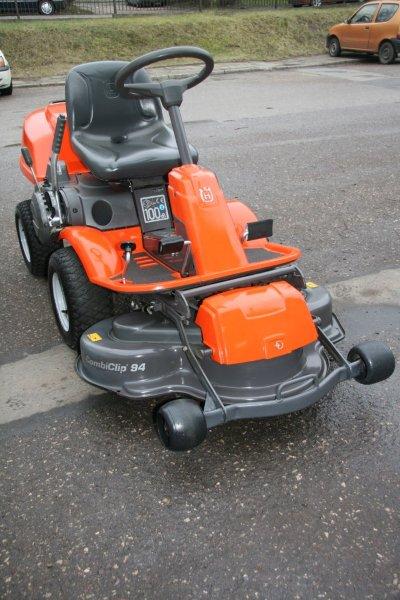 Husqvarna r 216t awd